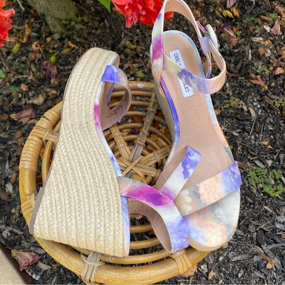 NEW CHELSEA & VIOLET CV-HENNA OPEN TOE ANKLE STRAP TIE-DYE WEDGES 9.5 - Picture 3 of 16